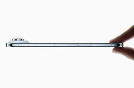 三江苹果维修点分享iPhone 17 Air自动关机电源故障解析 